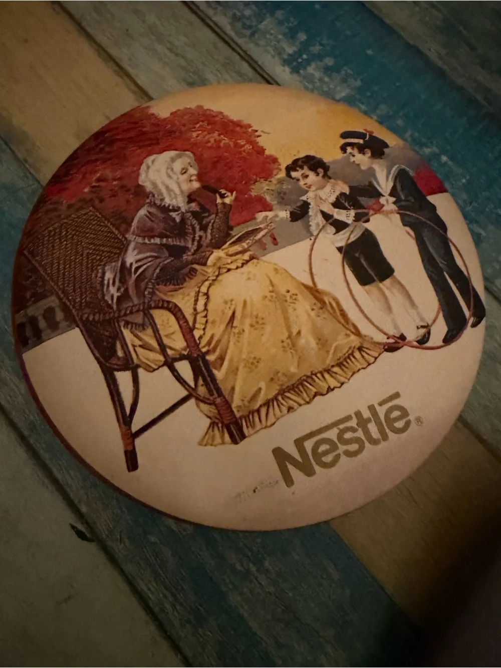 Nestle Vintage Cookie Tin Yellow, Cream and Red
